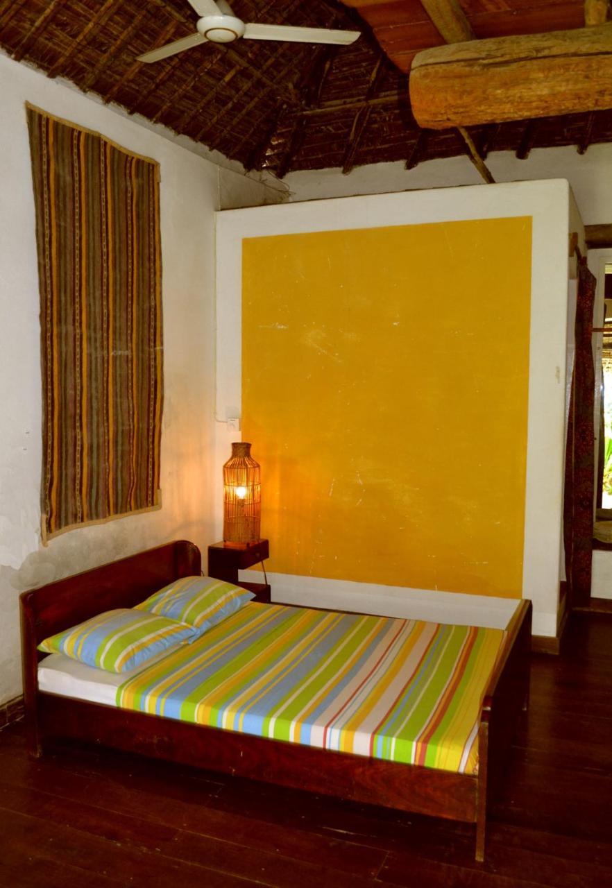 Bed and Breakfast Patio Dos Quintalinhos - Casa Di Gabriele острів Мозамбік Екстер'єр фото